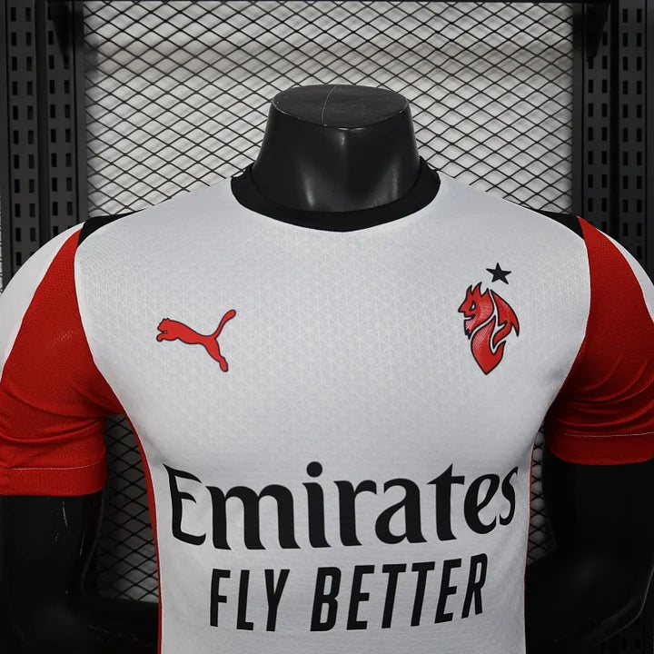 AC Milan, Sezona 2025/2026, Gostujući Dres