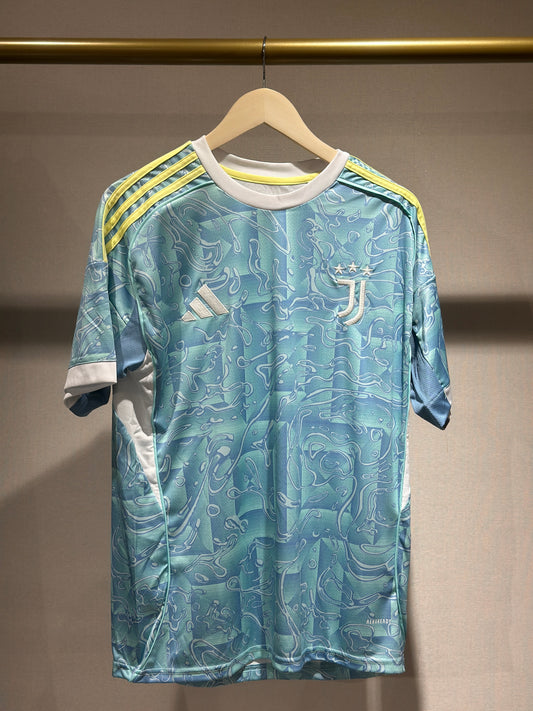 Juventus, Sezona 2025/2026, Gostujući Dres