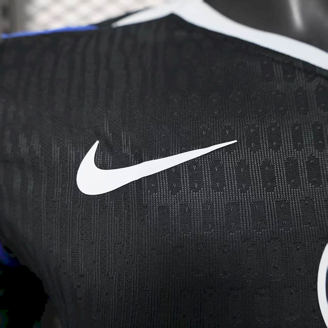 Chelsea, Sezona 2025/2026, Treći Dres