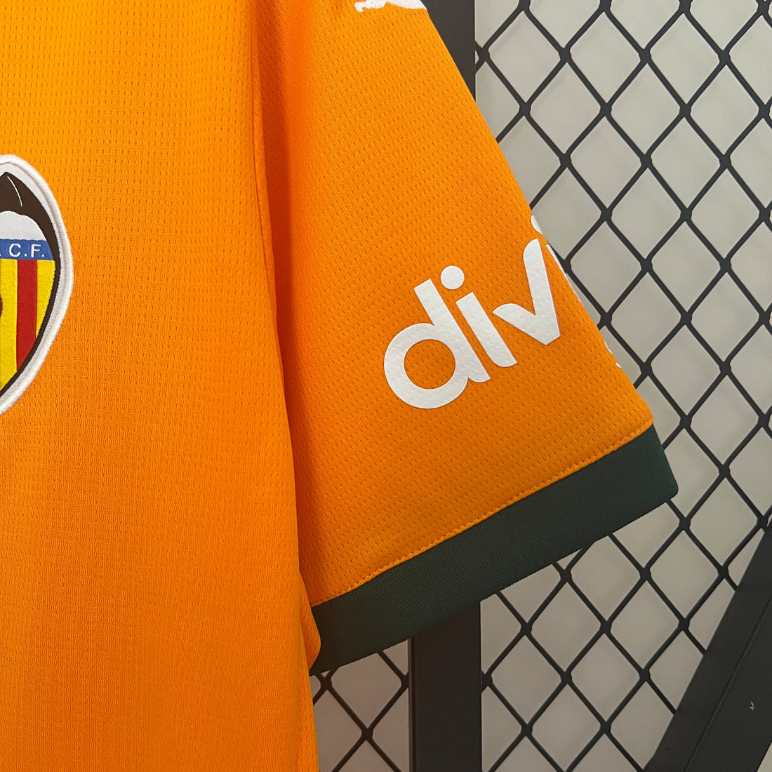 Valencia, Season 2024/2025, Third Jersey