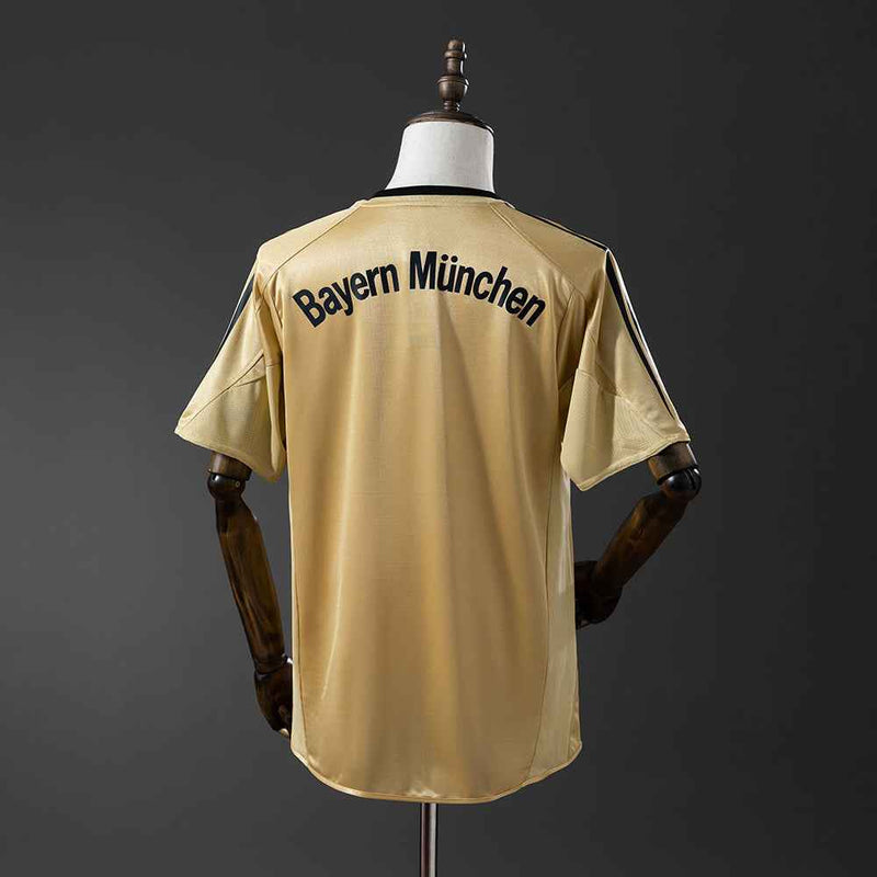 Bayern Minhen gostujući dres 2004/05