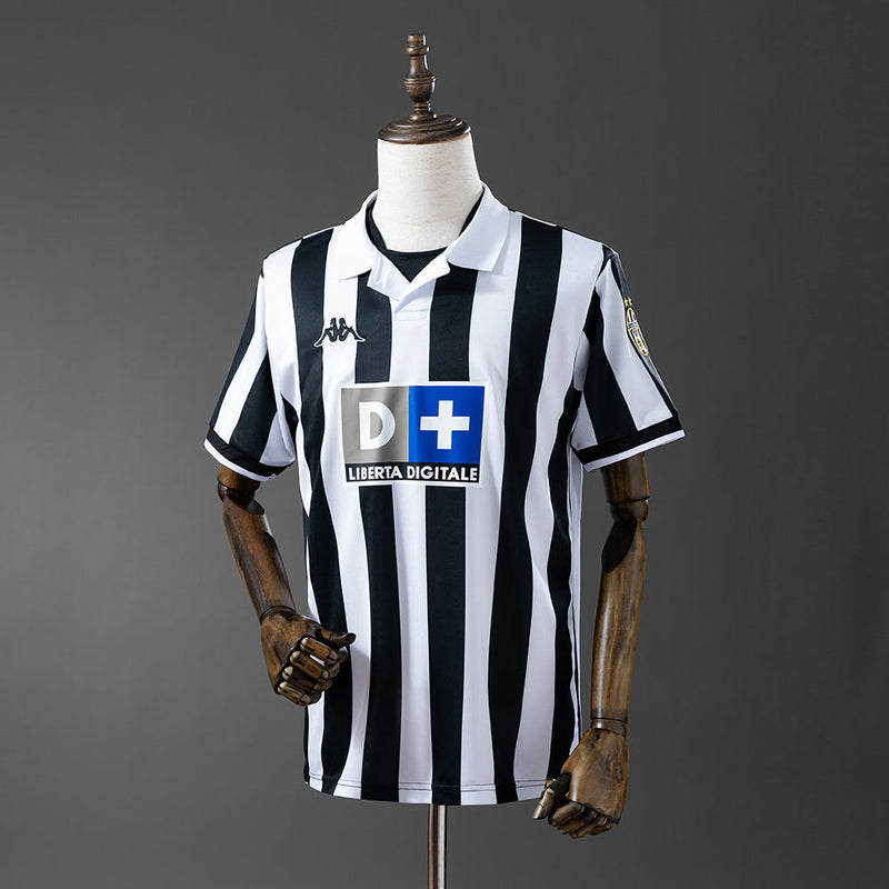 Juventus Domaći dres 1998/99