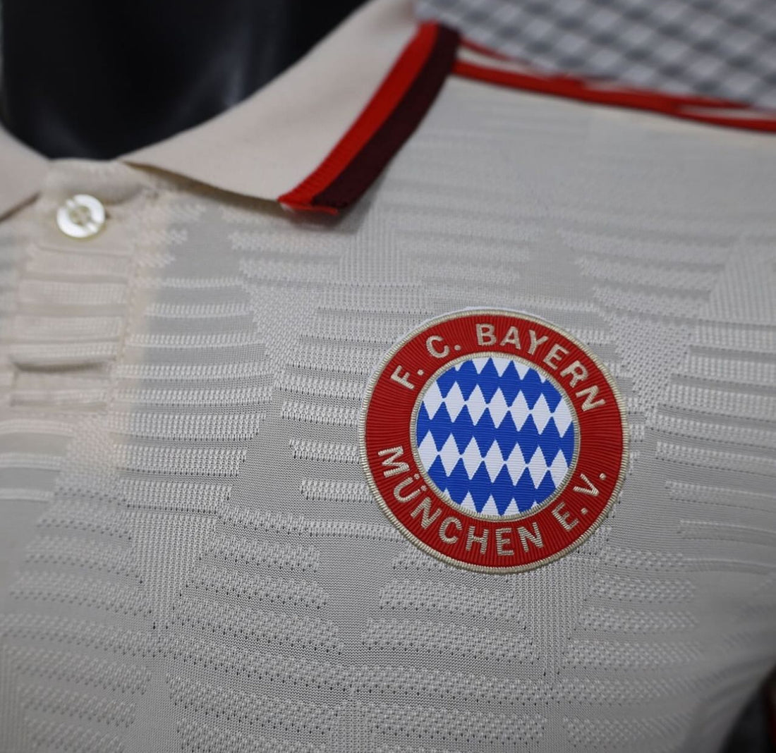 Bayern Münich, Sezona 2024/2025, Treći Dres