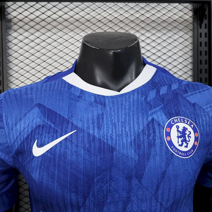 Chelsea, Sezona 2025/2026, Domaći Dres