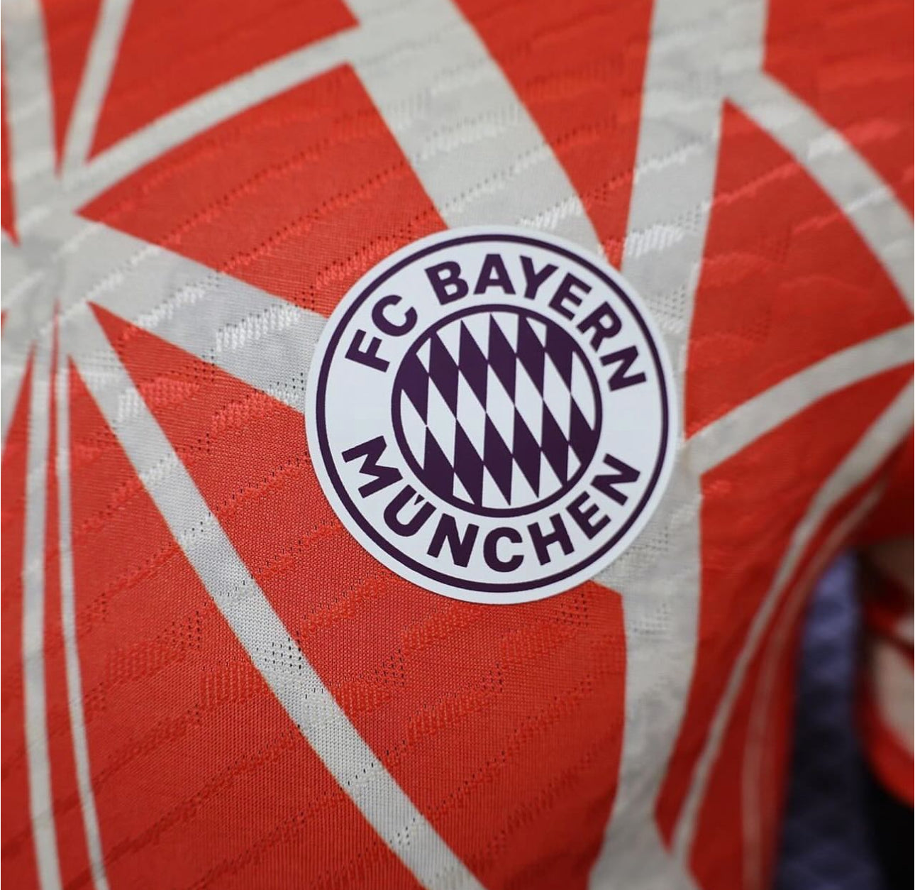 Bayern Münich Pre-Match Jersey