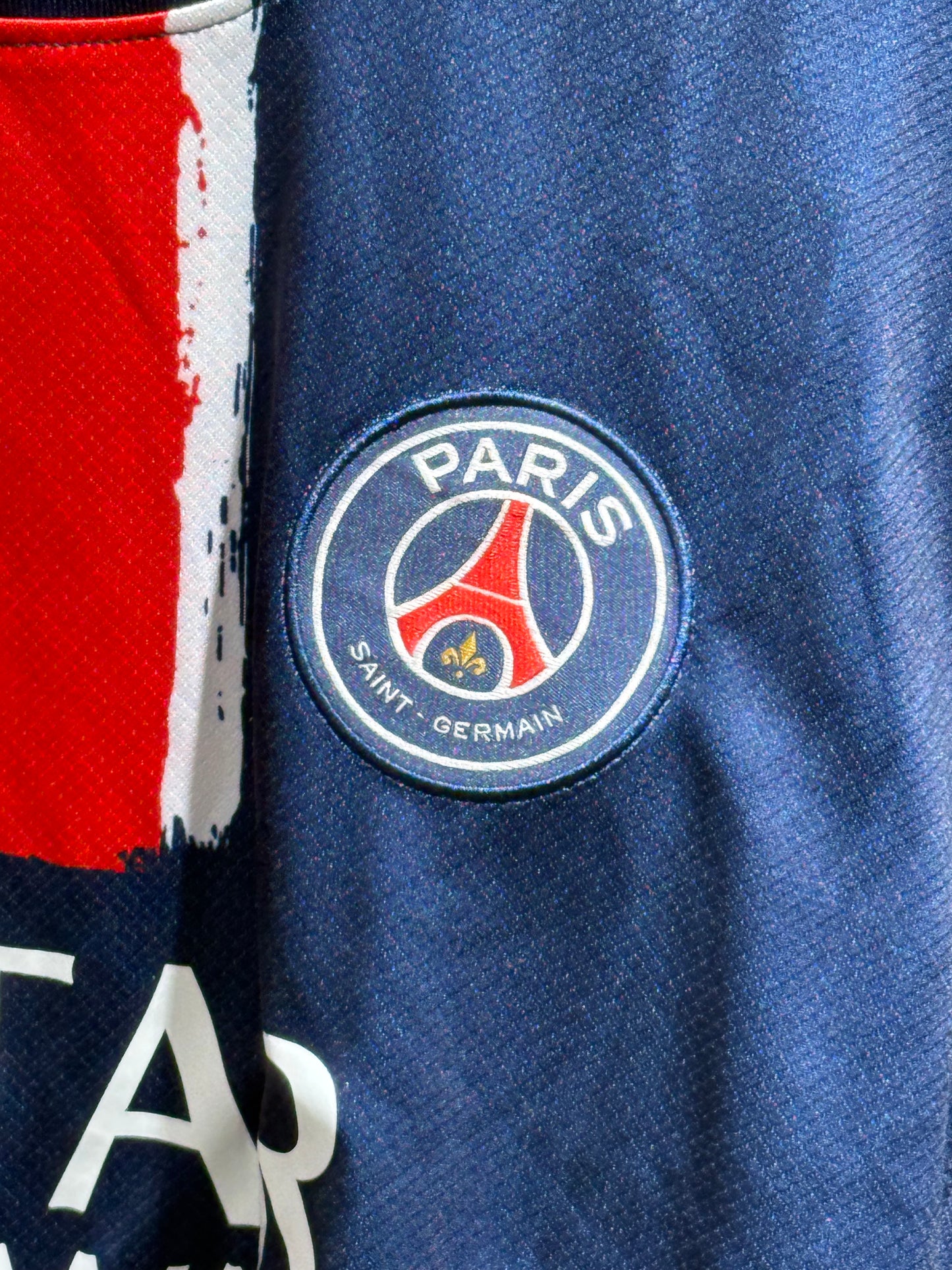 PSG, Sezona 2024/2025, Domaći Dres