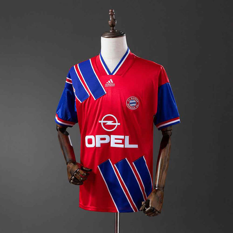 Bayern Minhen domaći dres 1993/95