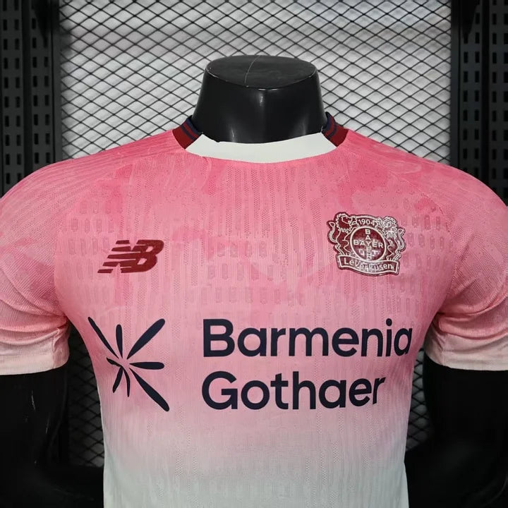 Bayer Leverkusen, Sezona 2025/2026, Gostujući Dres