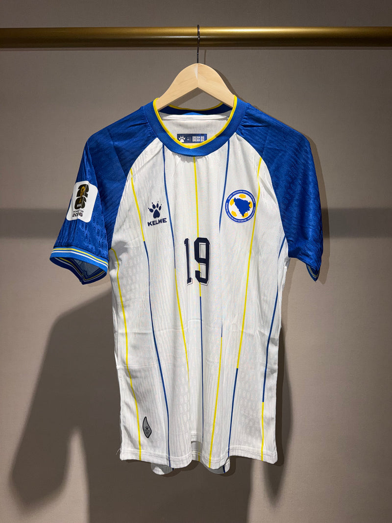 Gostujući dres Bosnia 2026 - Alajbegović 19