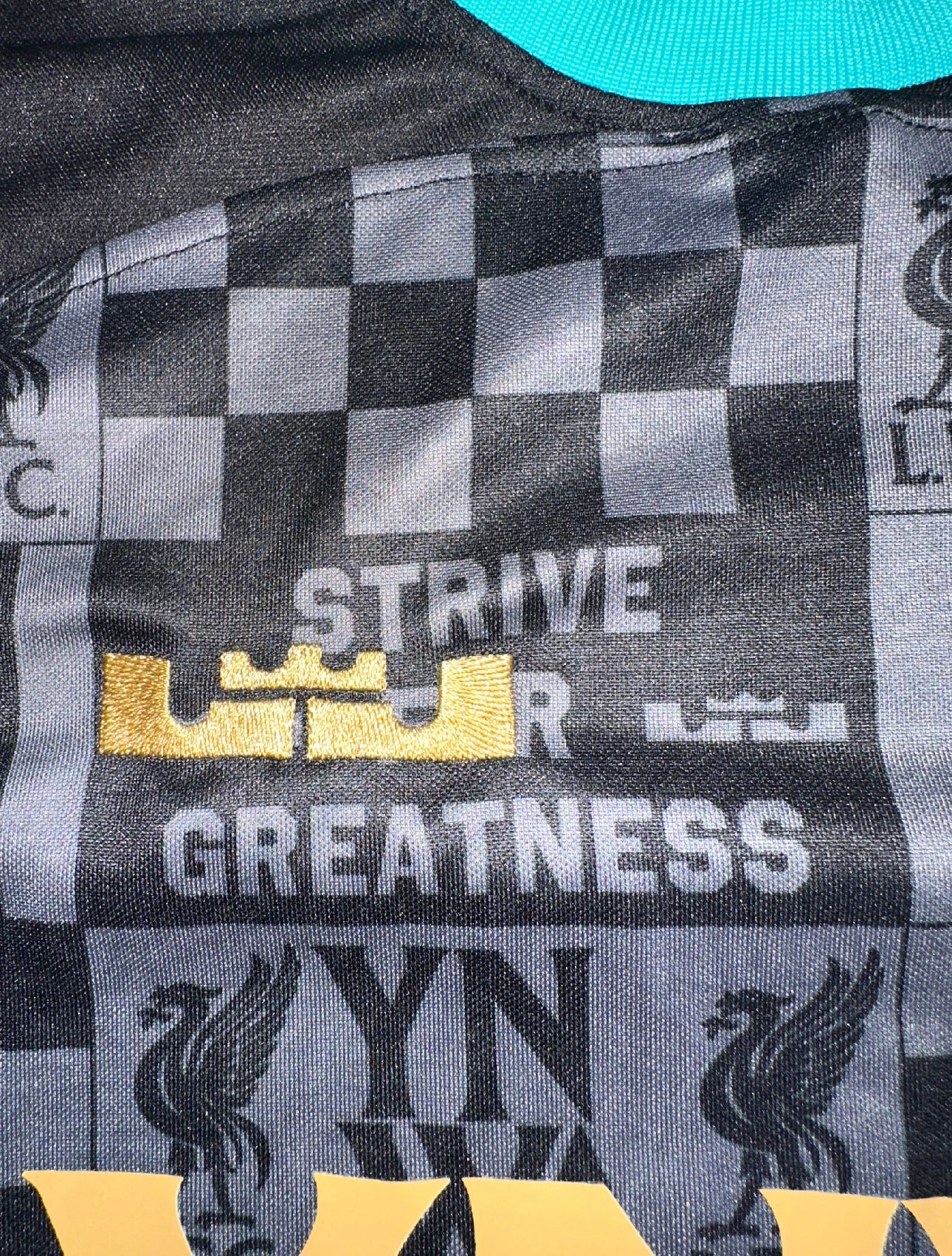 Liverpool x Lebron James Dres