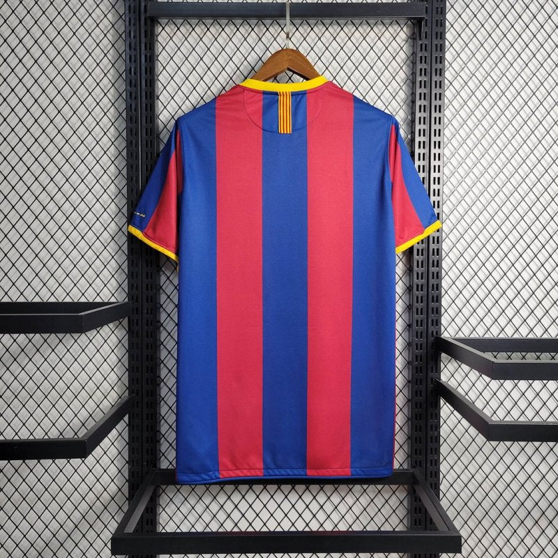 Barcelona, Sezona 2010/2011, Domaći Retro Dres.