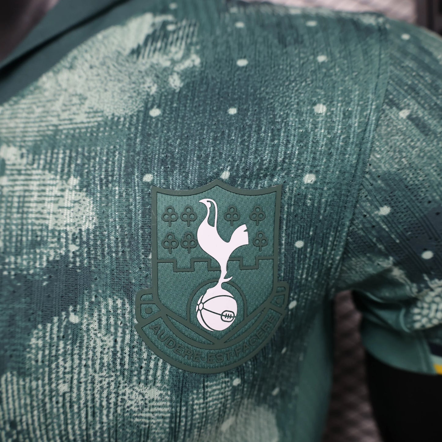 Tottenham, Season 2024/2025, Third Jersey