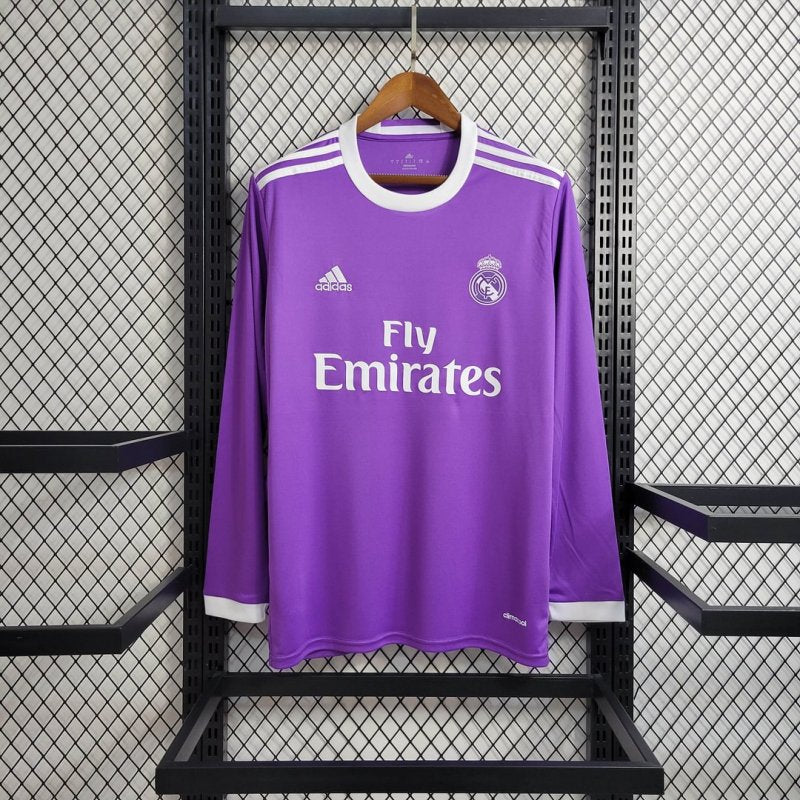 Real Madrid, Sezona 2016/2017, Gostujući Retro Dres.