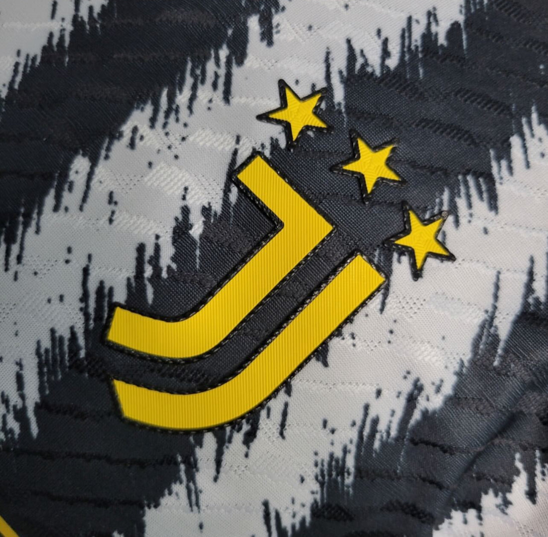 Juventus, Sezona 2023/2024, Domaći Dres