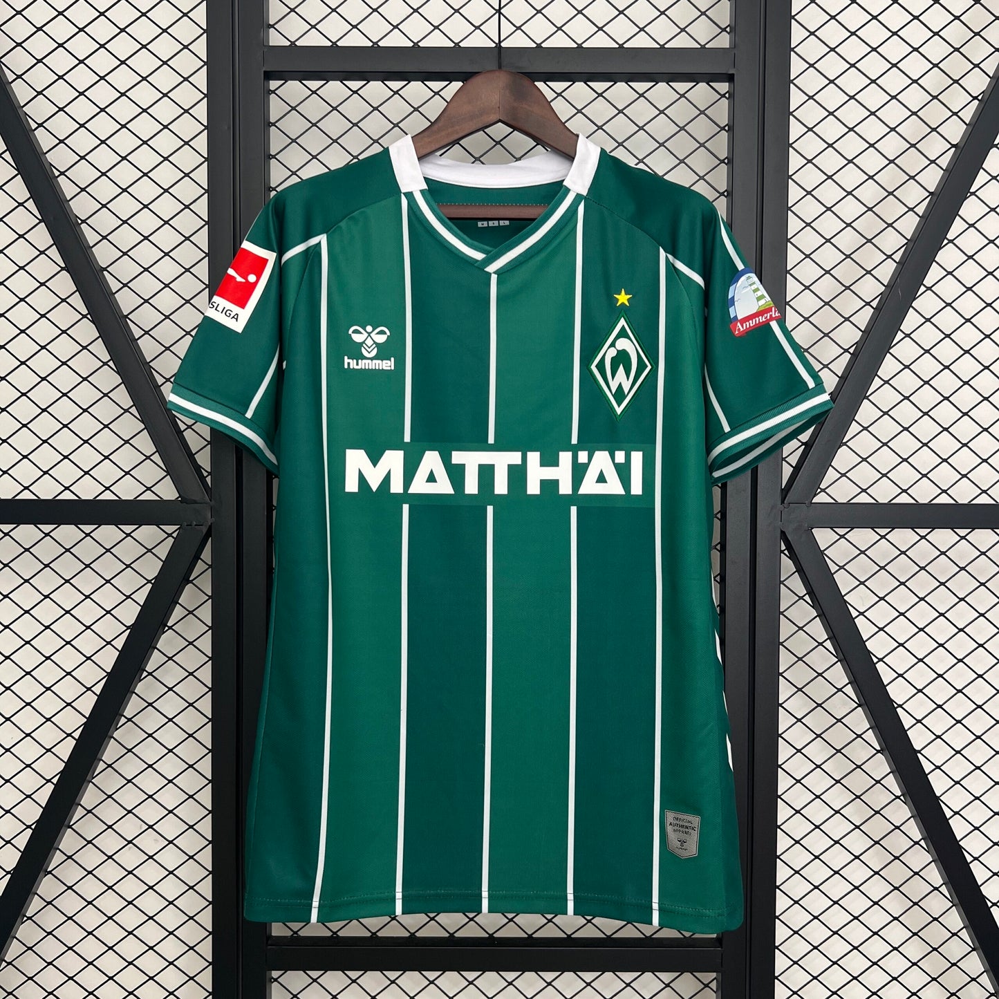 Werder Bremen, Sezona 2025/2026, Domaći Dres