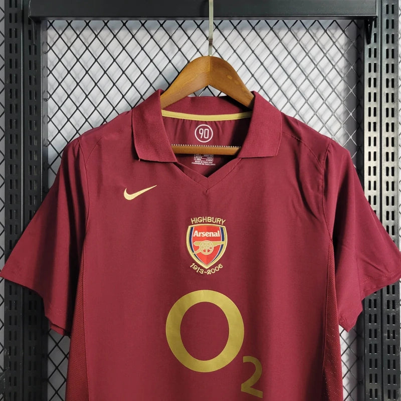 Arsenal, Sezona 2005/2006, Domaći Retro Dres.