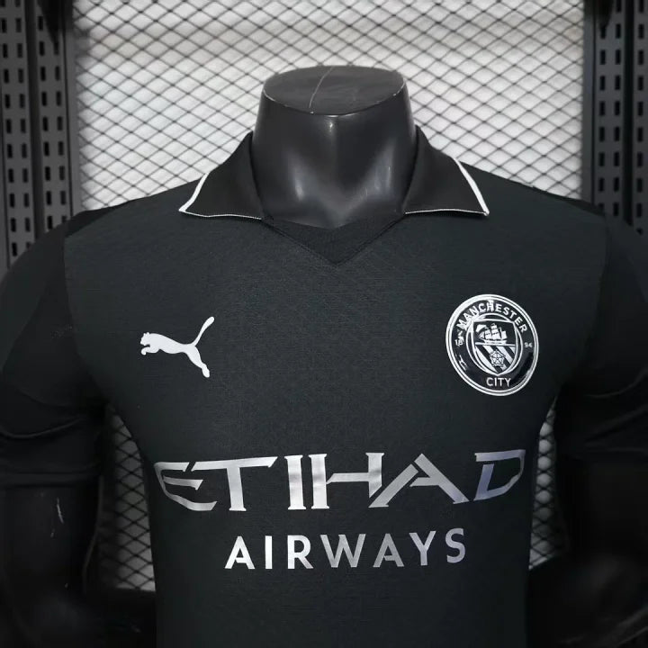 Manchester City, Sezona 2025/2026, Gostujući Dres