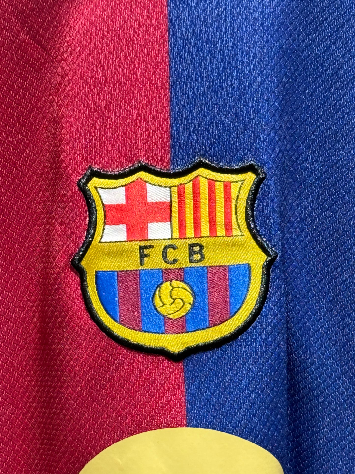 Barcelona, Sezona 2024/2025, Domaći Dres - Pedri 8