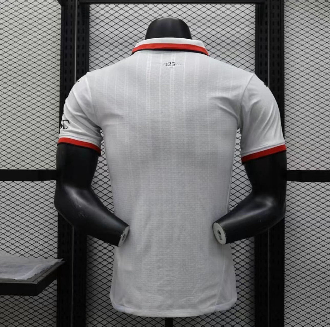 AC Milan, Sezona 2024/2025, Gostujući Dres.