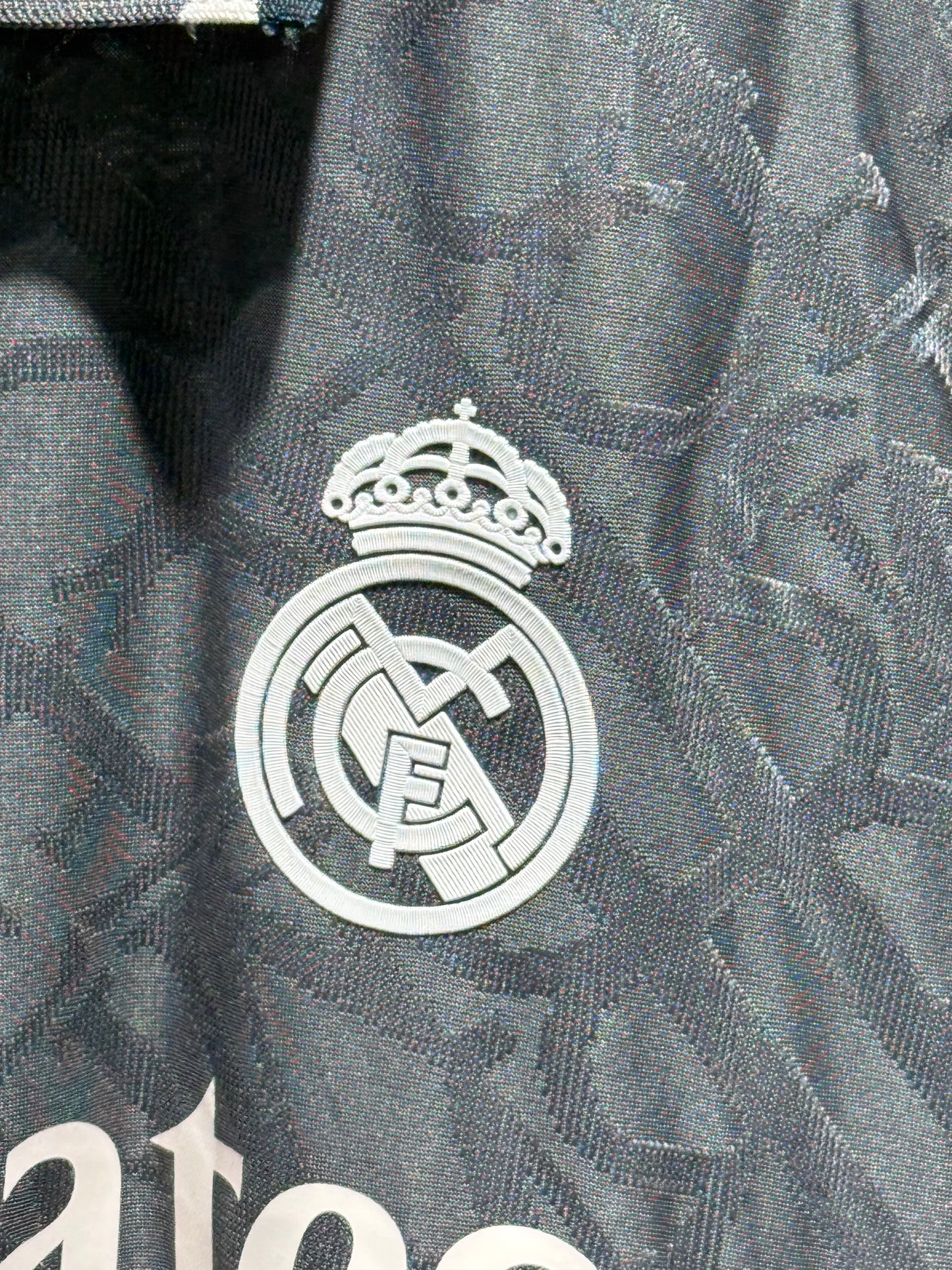 Real Madrid, Sezona 2024/2025, Treći Dres - Modrić 10