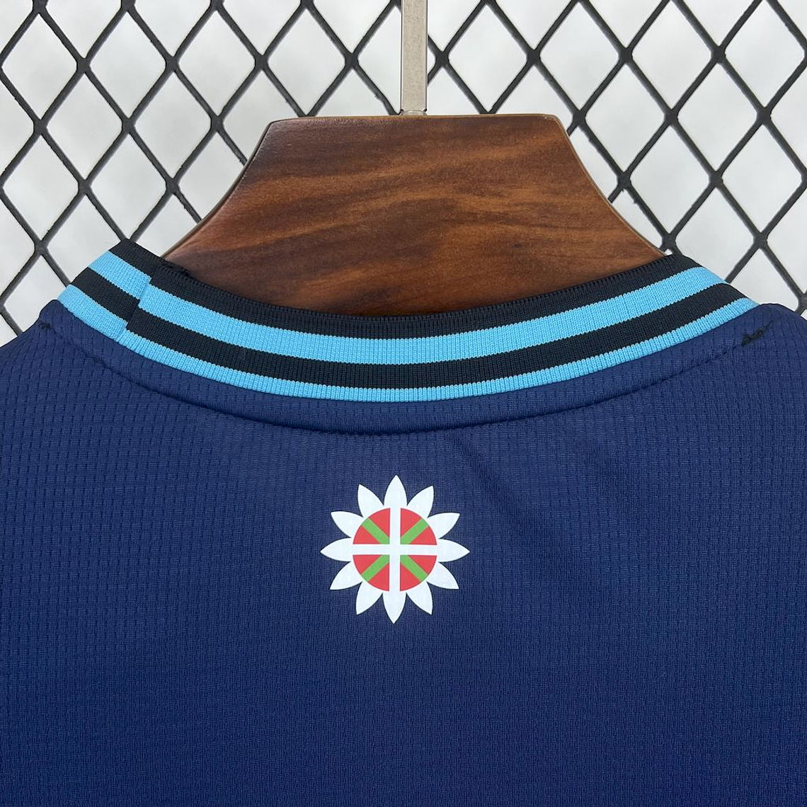 Athletic Bilbao, Sezona 2025/2026, Gostujući Dres