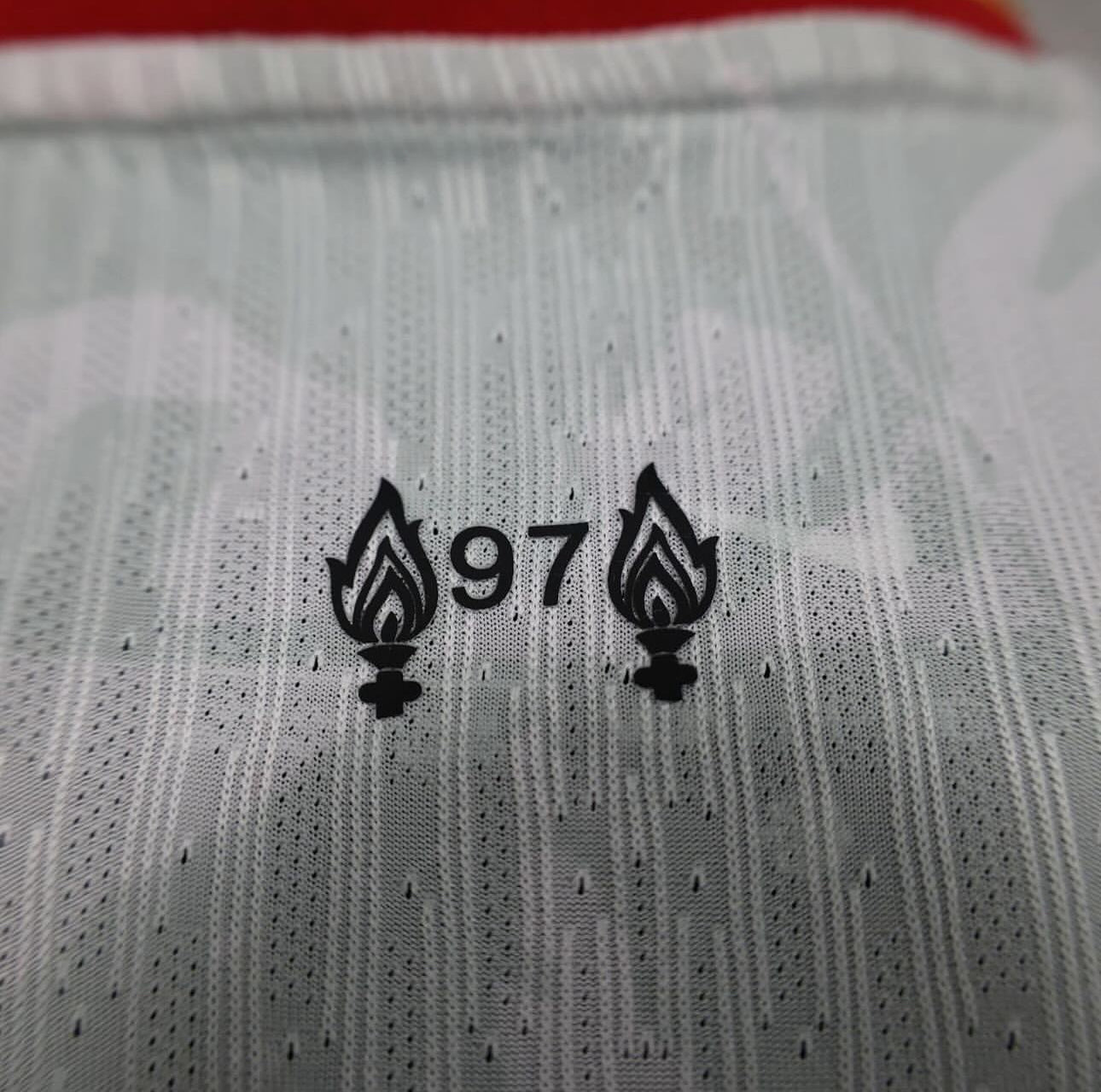 Liverpool, Season 2024/2025, Third Jersey