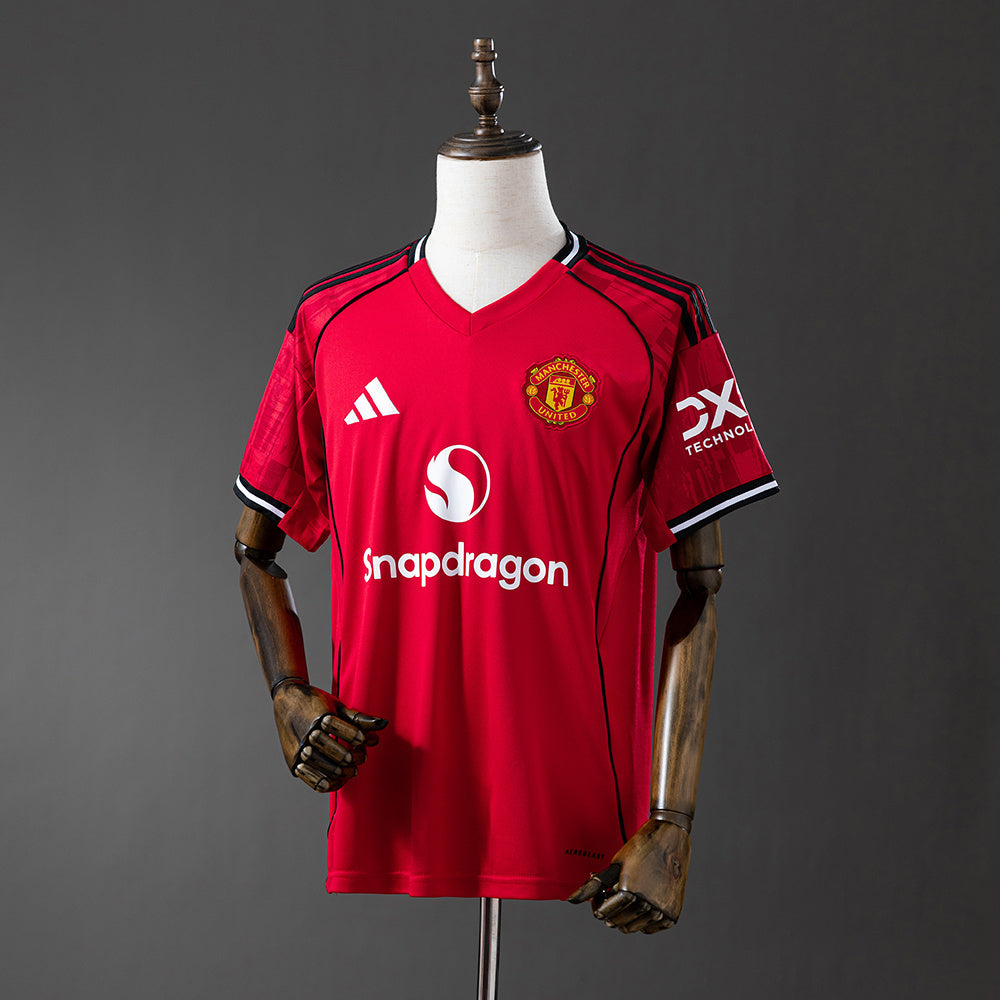 Manchester United domaći 25/26