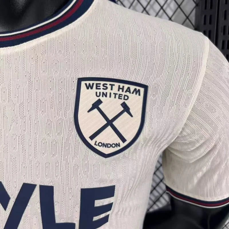Westham, Sezona 2025/2026, Gostujući Dres
