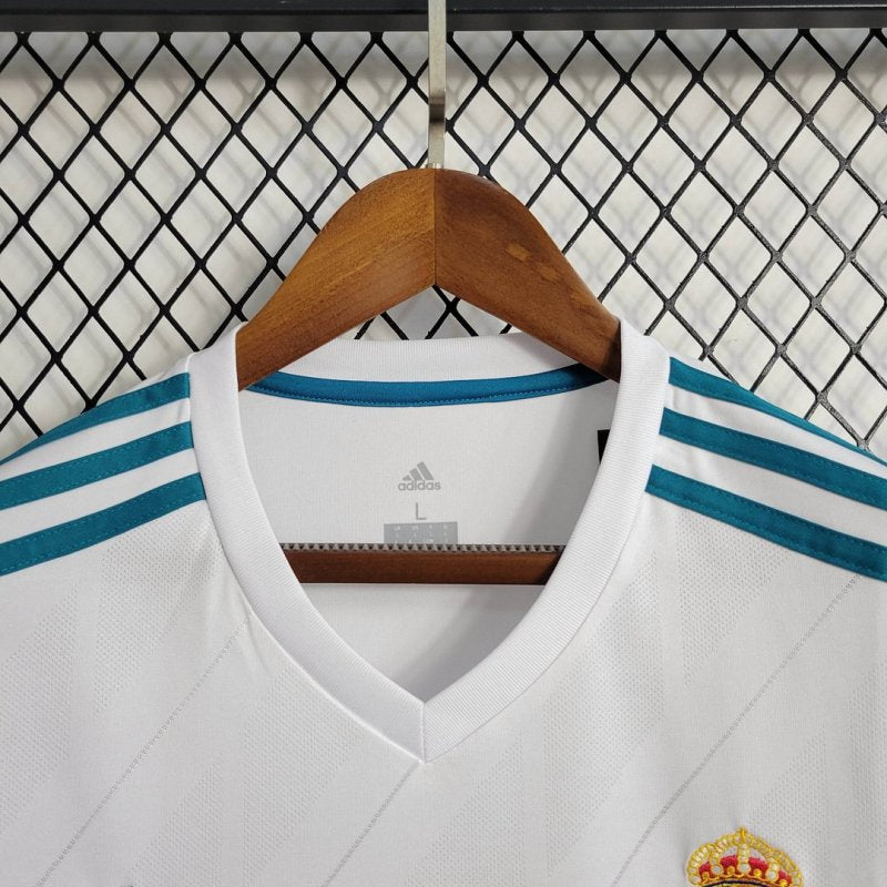 Real Madrid, Sezona 2017/2018, Domaći Retro Dres.