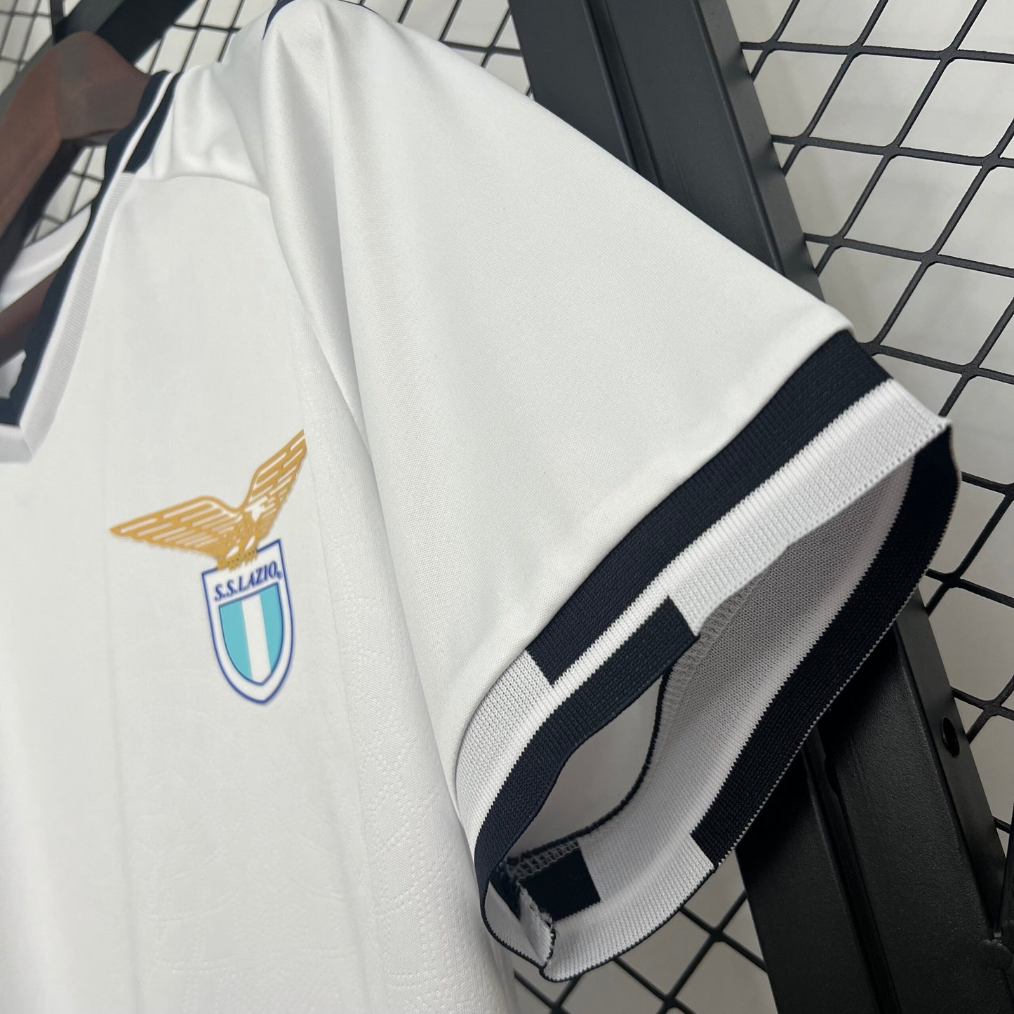 Lazio, Sezona 2025/2026, Gostujući Dres