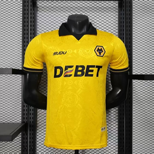 Wolves, Sezona 2025/2026, Domaći Dres