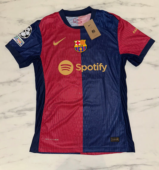 Barcelona, Sezona 2024/2025, Domaći Dres - Kounde 23