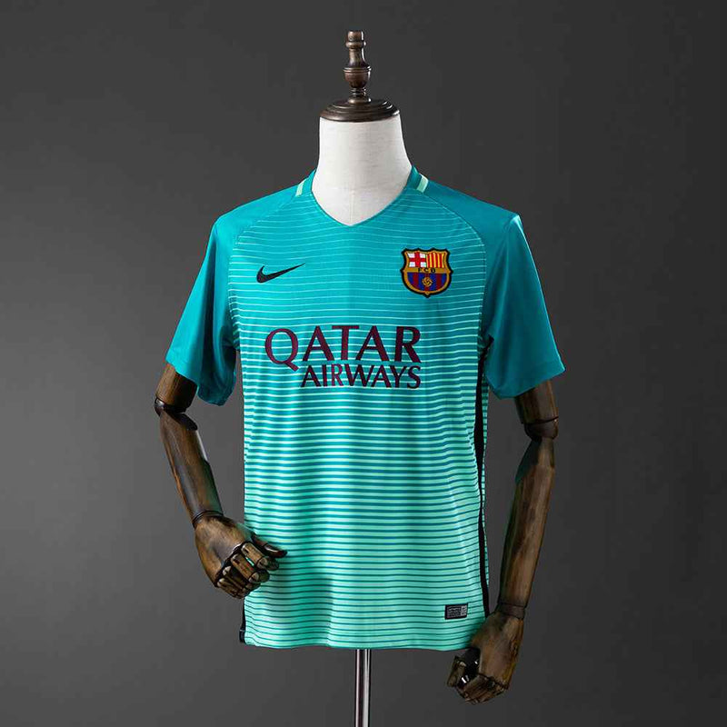 Barcelona treći dres 16/17