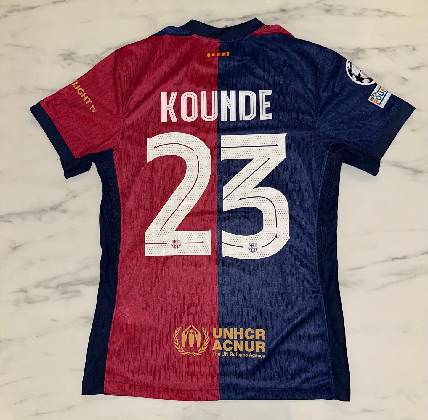 Barcelona, Sezona 2024/2025, Domaći Dres - Kounde 23