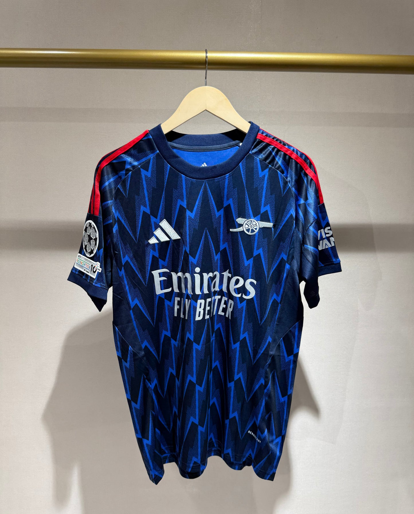 Arsenal, Sezona 2025/2026, Gostujući Dres - Gyökeres 14