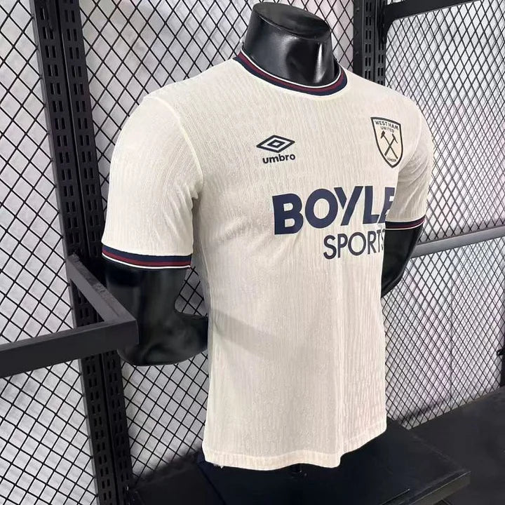 Westham, Sezona 2025/2026, Gostujući Dres