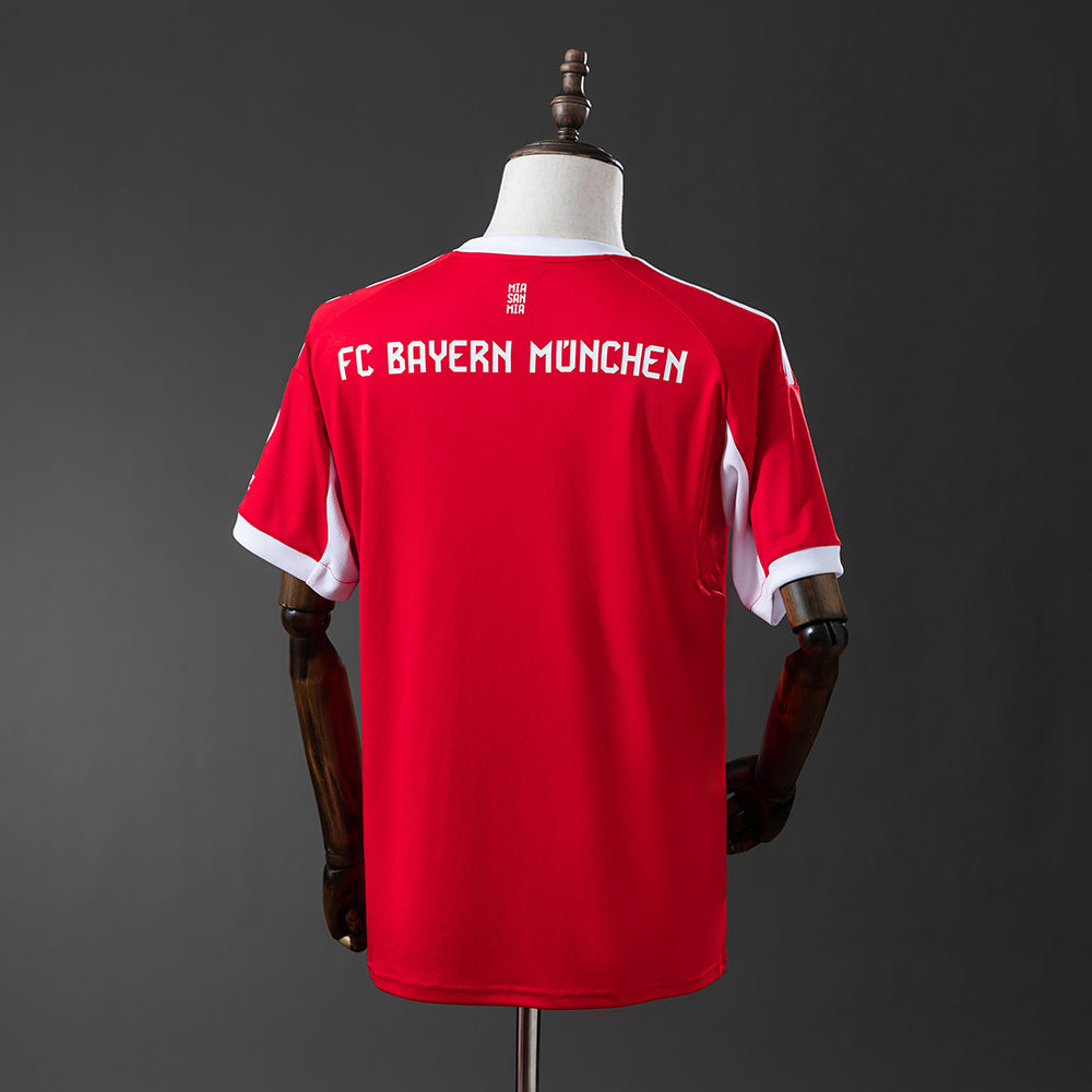 Bayern Minhen Domaći 25/26