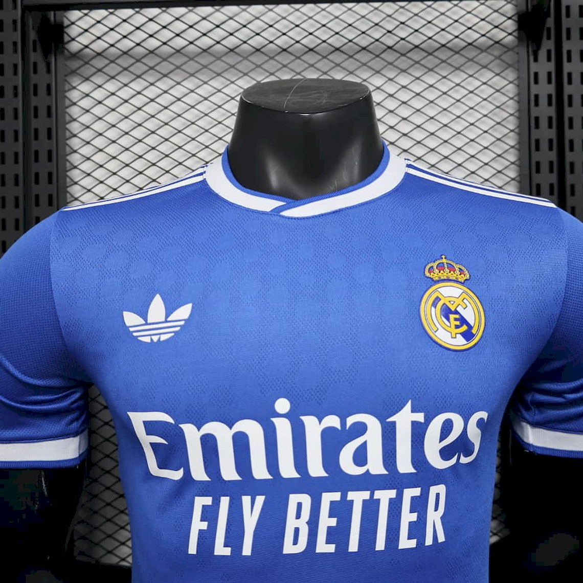 Real Madrid, Sezona 2025/2026, Treći Dres