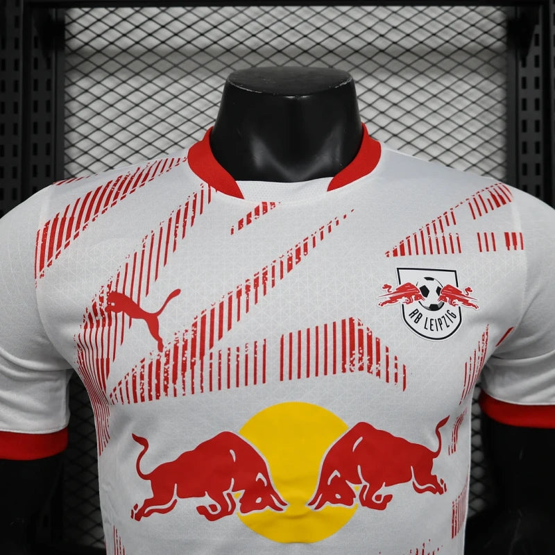 RB Leipzig, Sezona 2024/2025, Domaći Dres