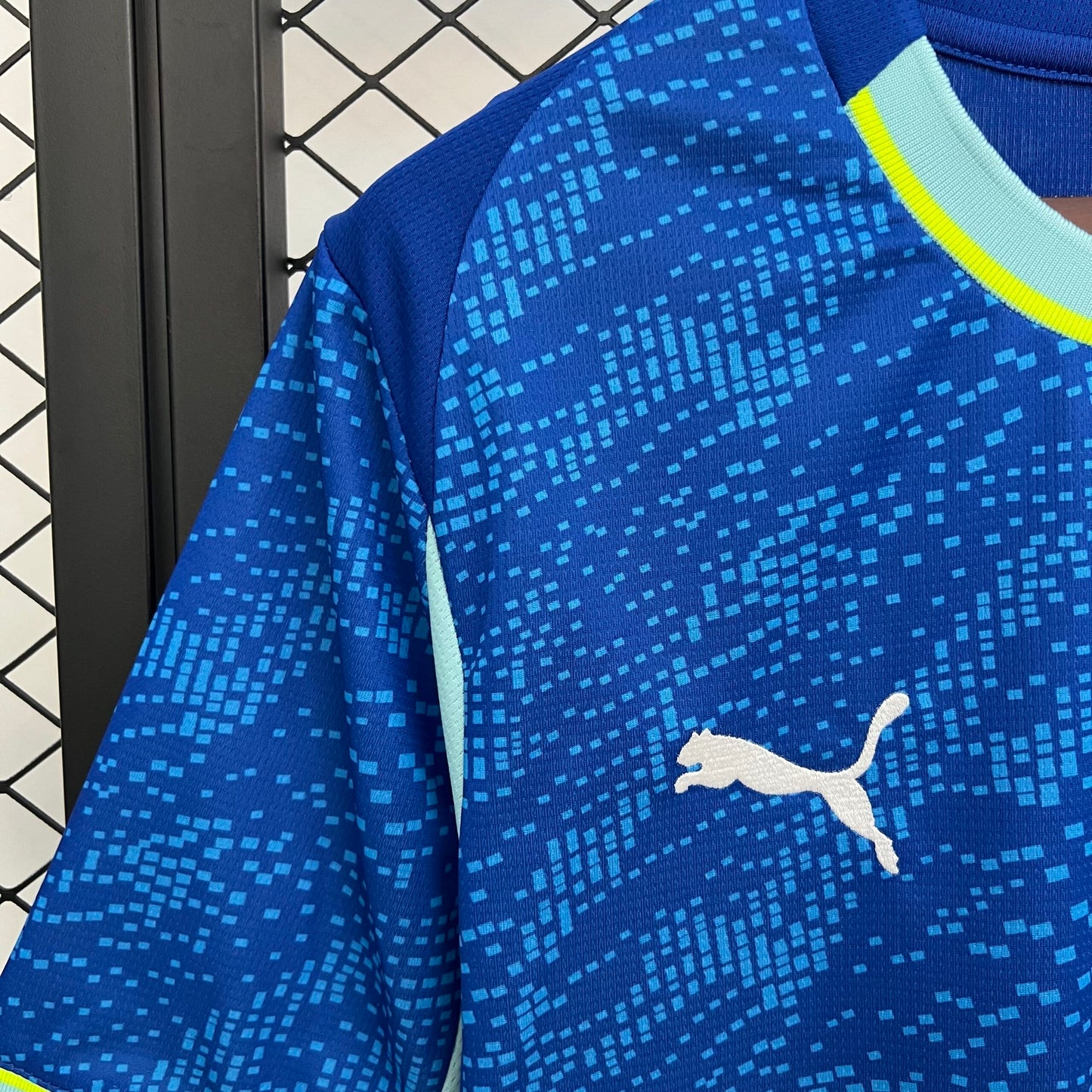 Marseille, Sezona 2025/2026, Treći Dres