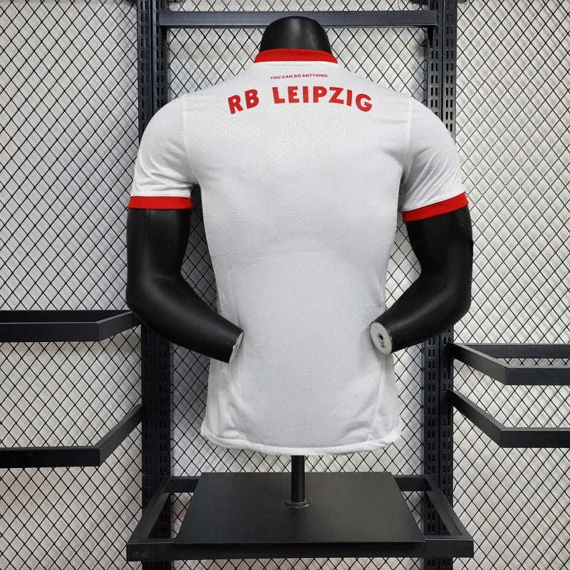 RB Leipzig, Sezona 2024/2025, Domaći Dres