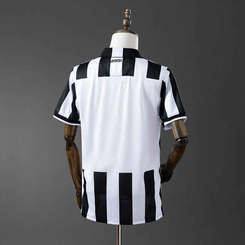 Juventus domaći dres 2014/15