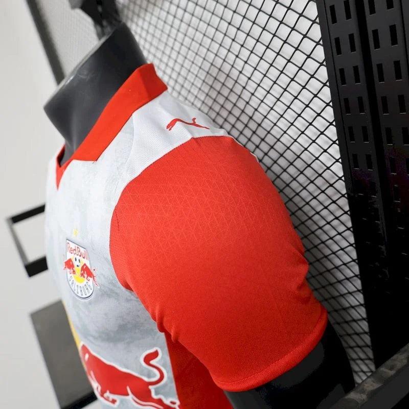 Leipzig, Sezona 2025/2026, Domaći Dres