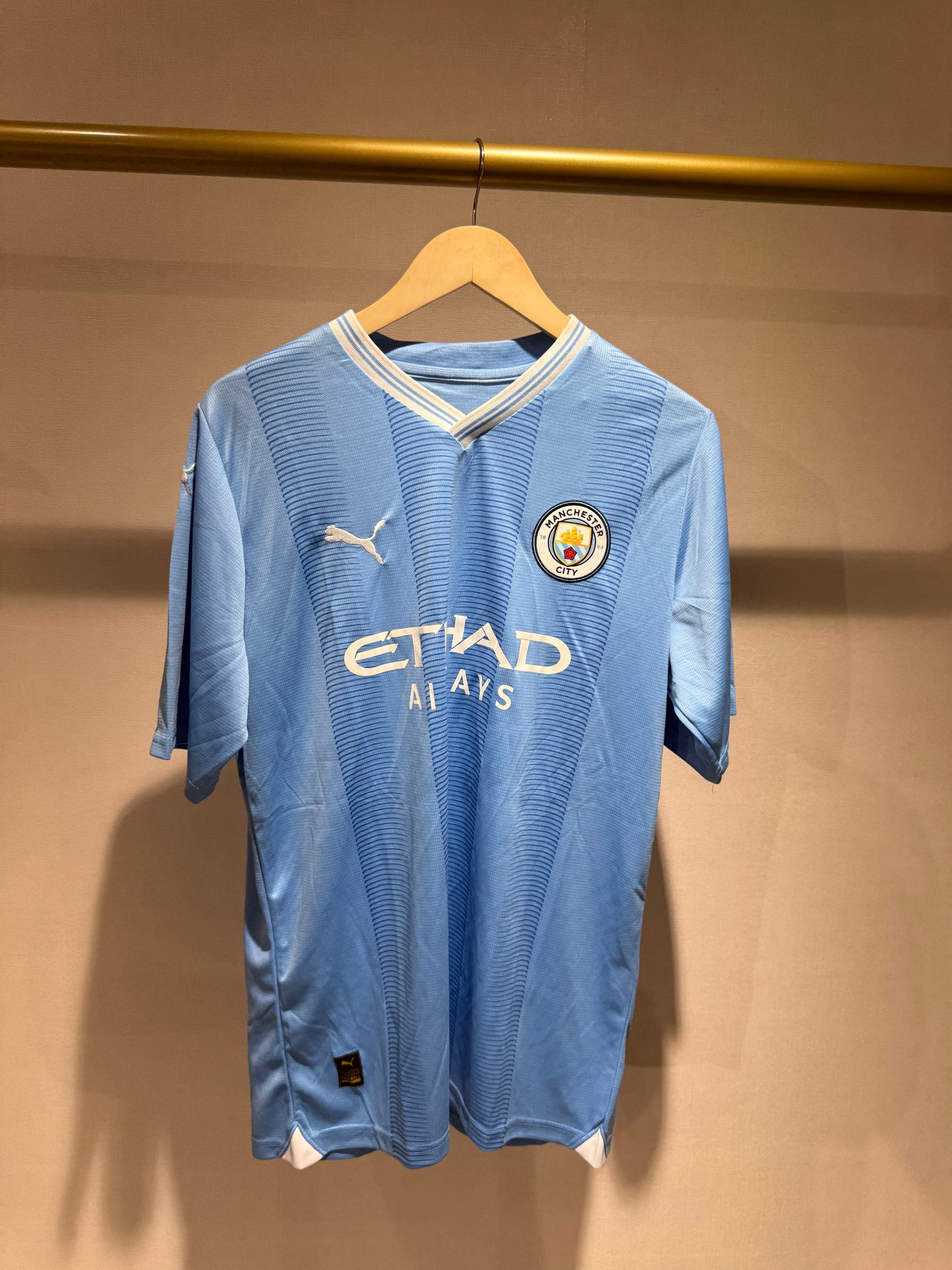 Manchester City, Sezona 2023/2024, Domaći Dres