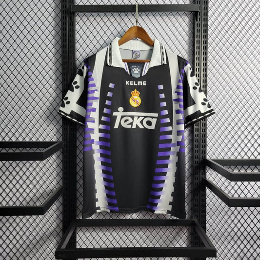 Real Madrid, Sezona 1997/1998, Gostujući Retro Dres.