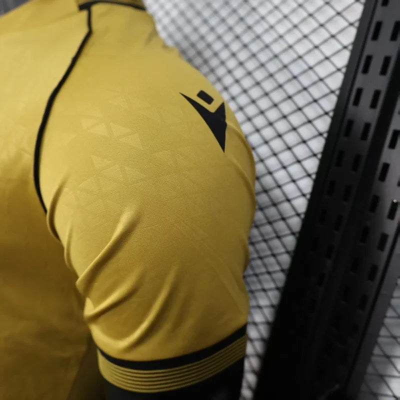 Crystal Palace, Sezona 2025/2026, Treći Dres