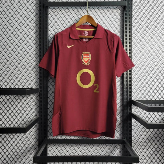 Arsenal, Sezona 2005/2006, Domaći Retro Dres.