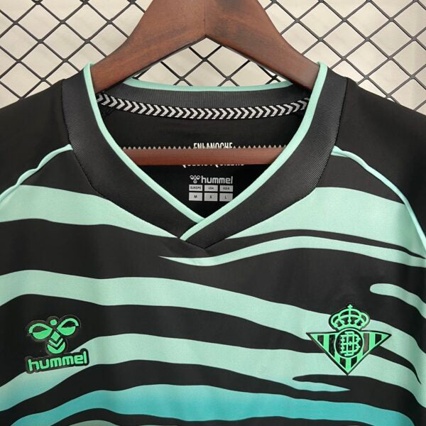 Real Betis, Sezona 2025/2026, Treći Dres