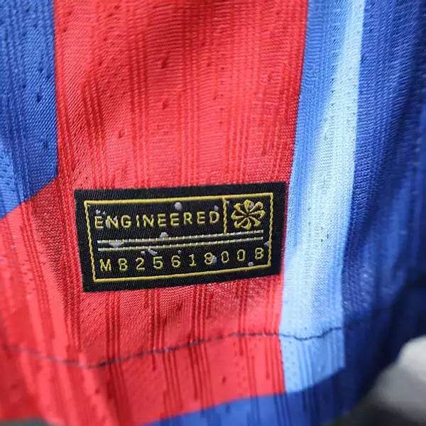 Barcelona, Sezona 2025/2026, Četvrti Dres