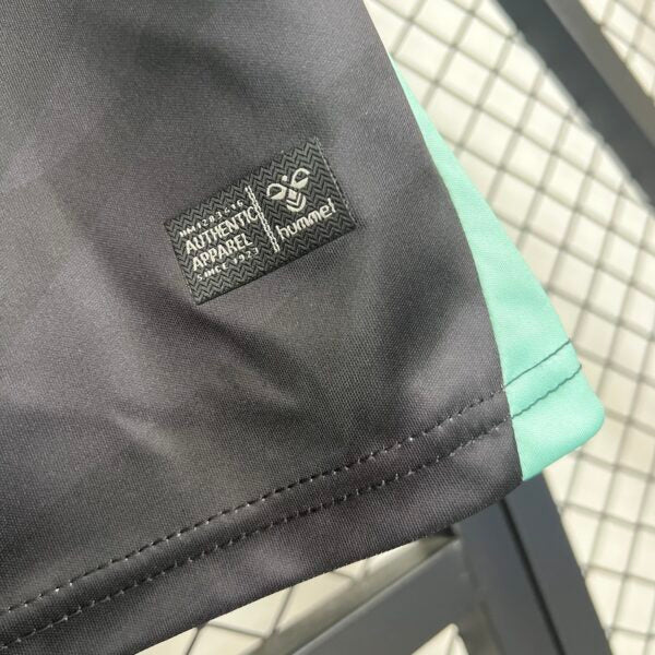 Real Betis, Sezona 2025/2026, Treći Dres